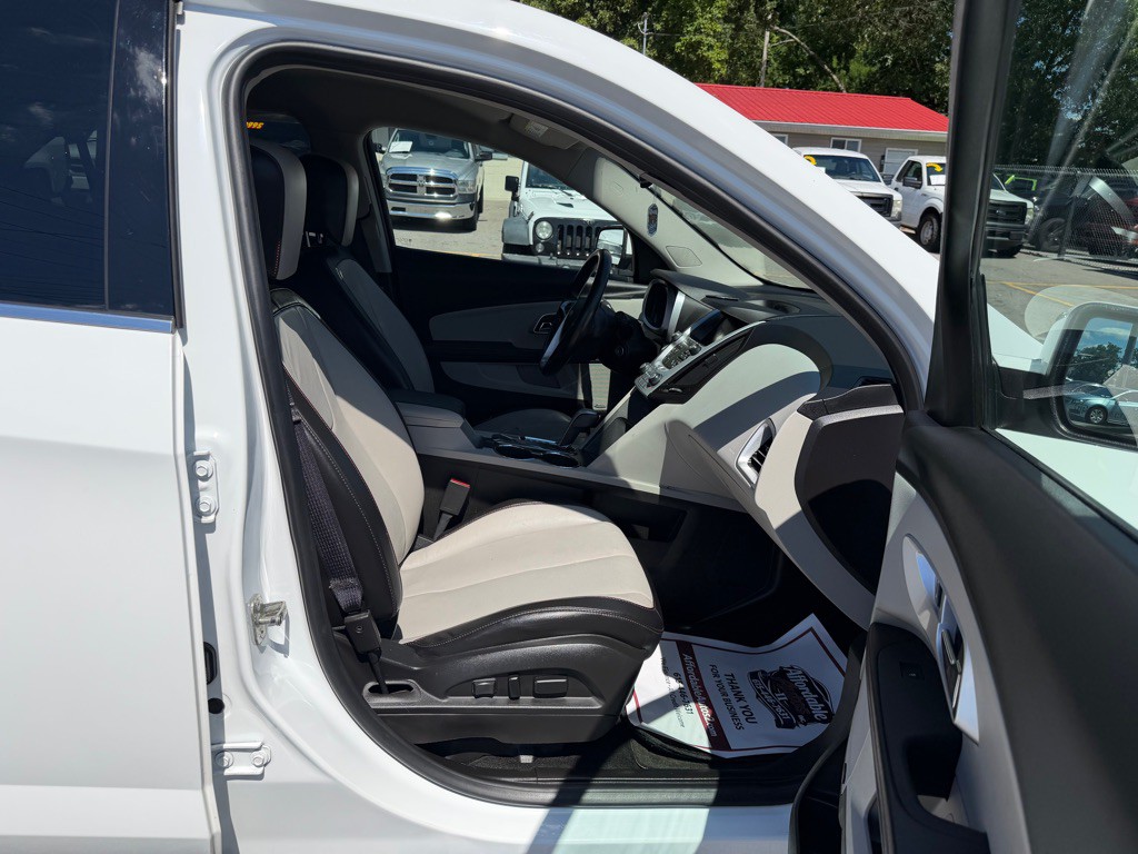 2015 Chevrolet Equinox Image 16