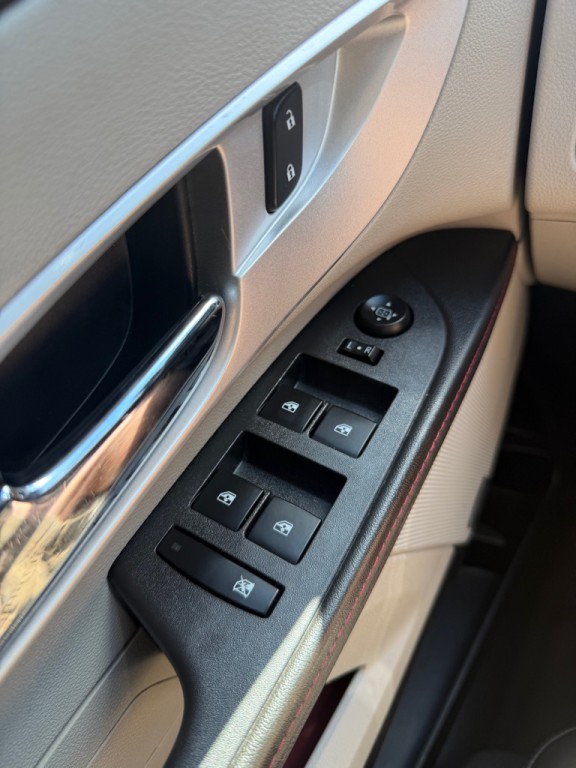 2015 Chevrolet Equinox Image 25