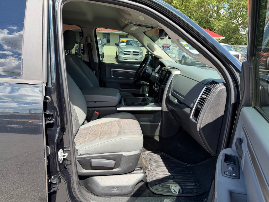 2016 RAM 1500 Image 16