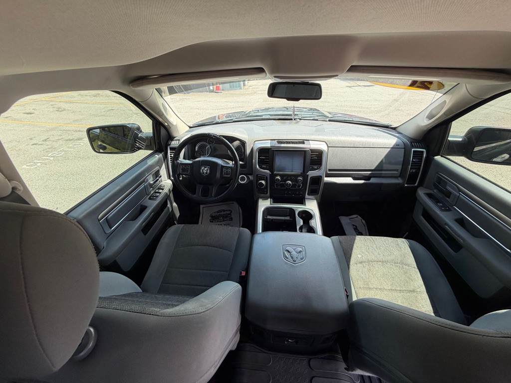 2016 RAM 1500 Image 17