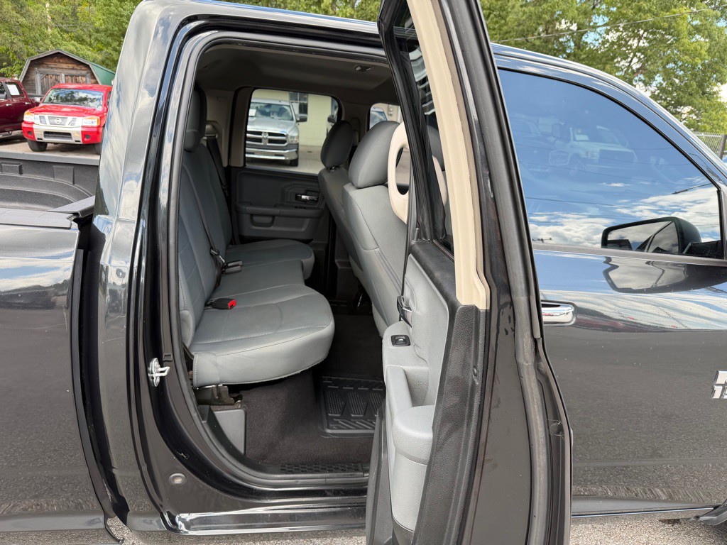 2017 RAM 1500 Image 15