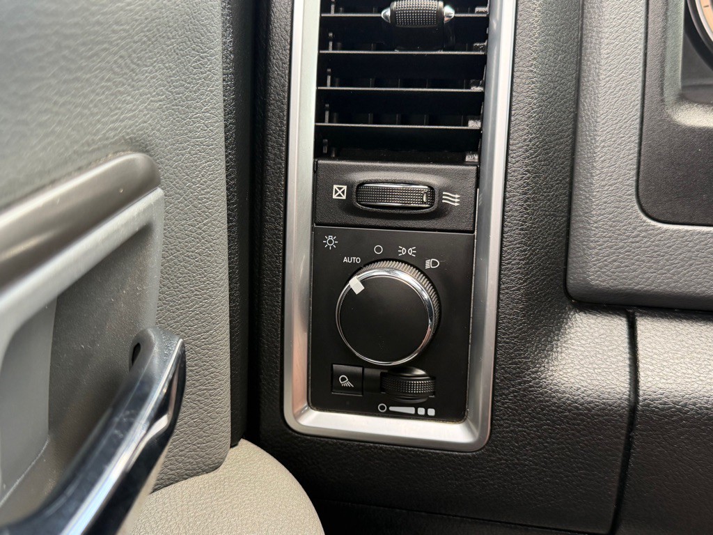 2017 RAM 1500 Image 23