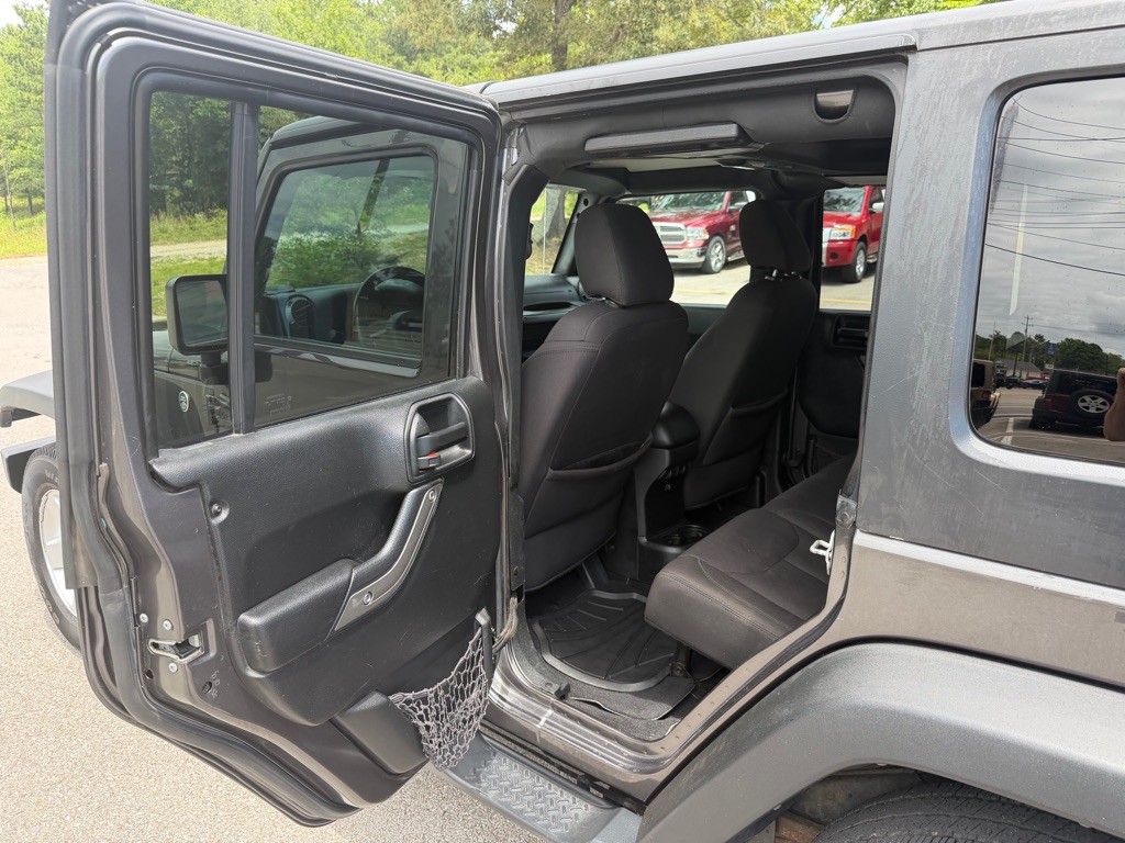 2017 Jeep Wrangler Unlimited Image 11