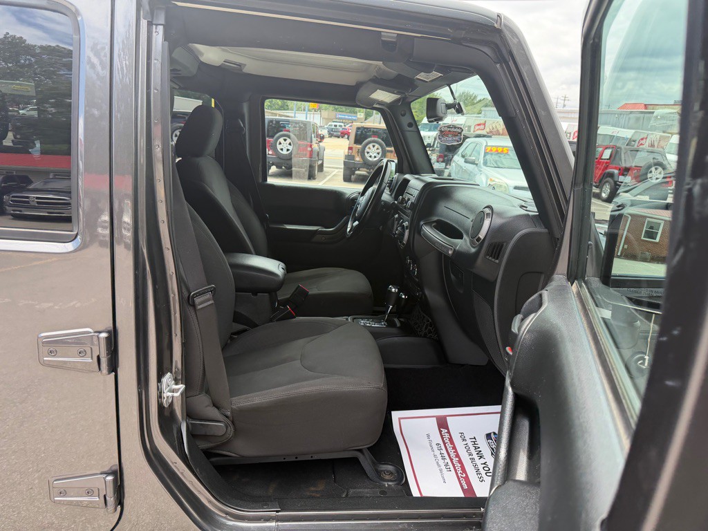 2017 Jeep Wrangler Unlimited Image 16
