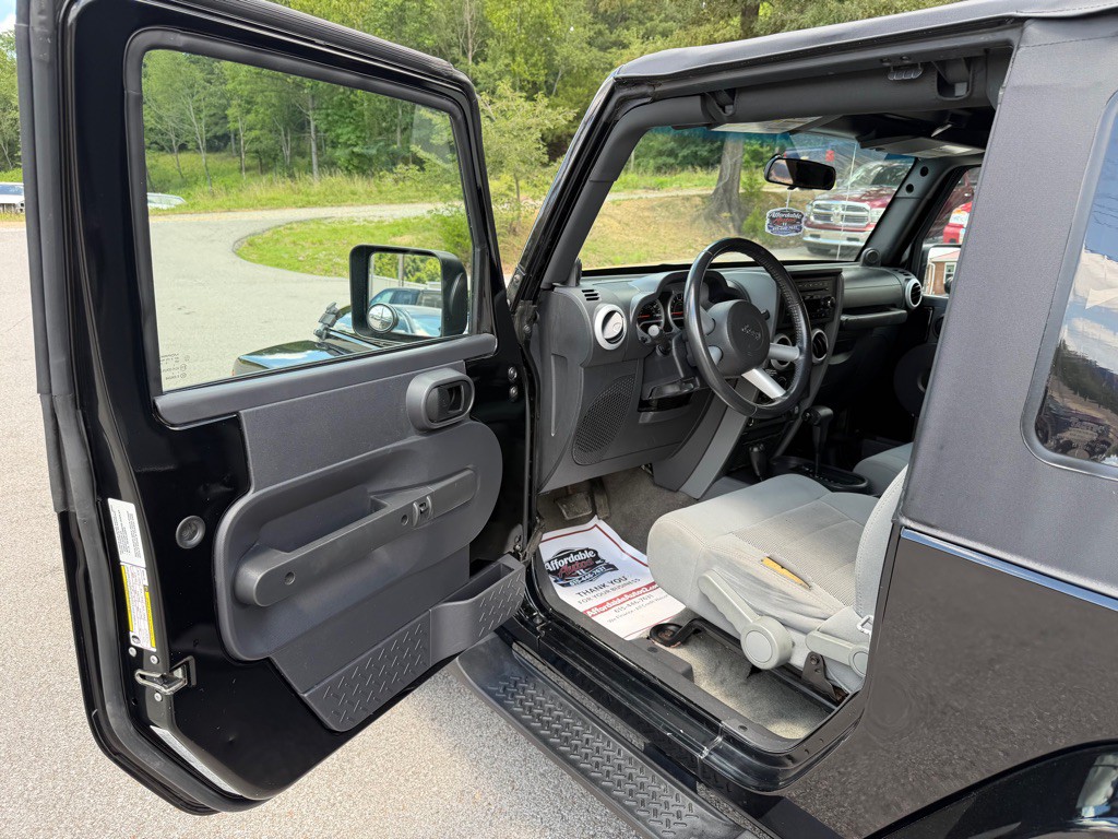 2009 Jeep Wrangler Image 9