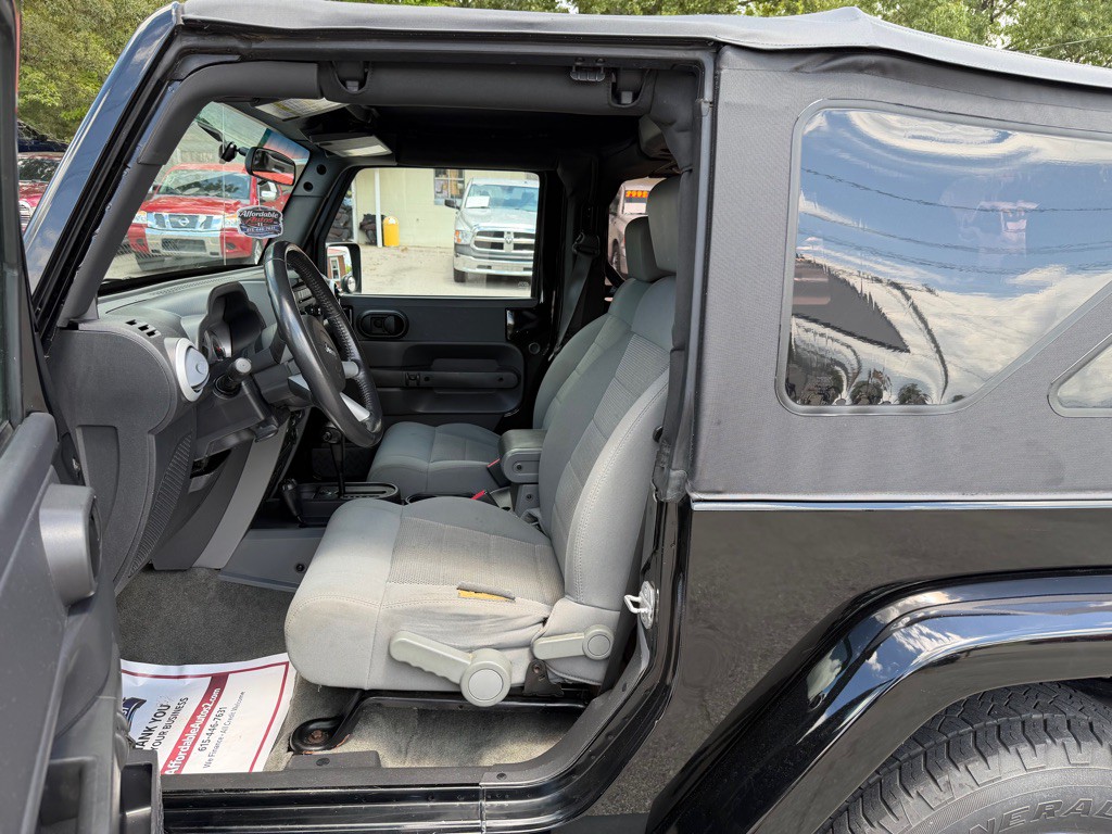 2009 Jeep Wrangler Image 10