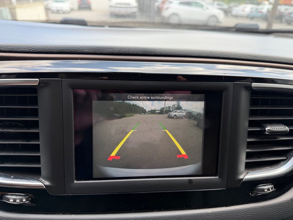2018 Chrysler Pacifica Image 21