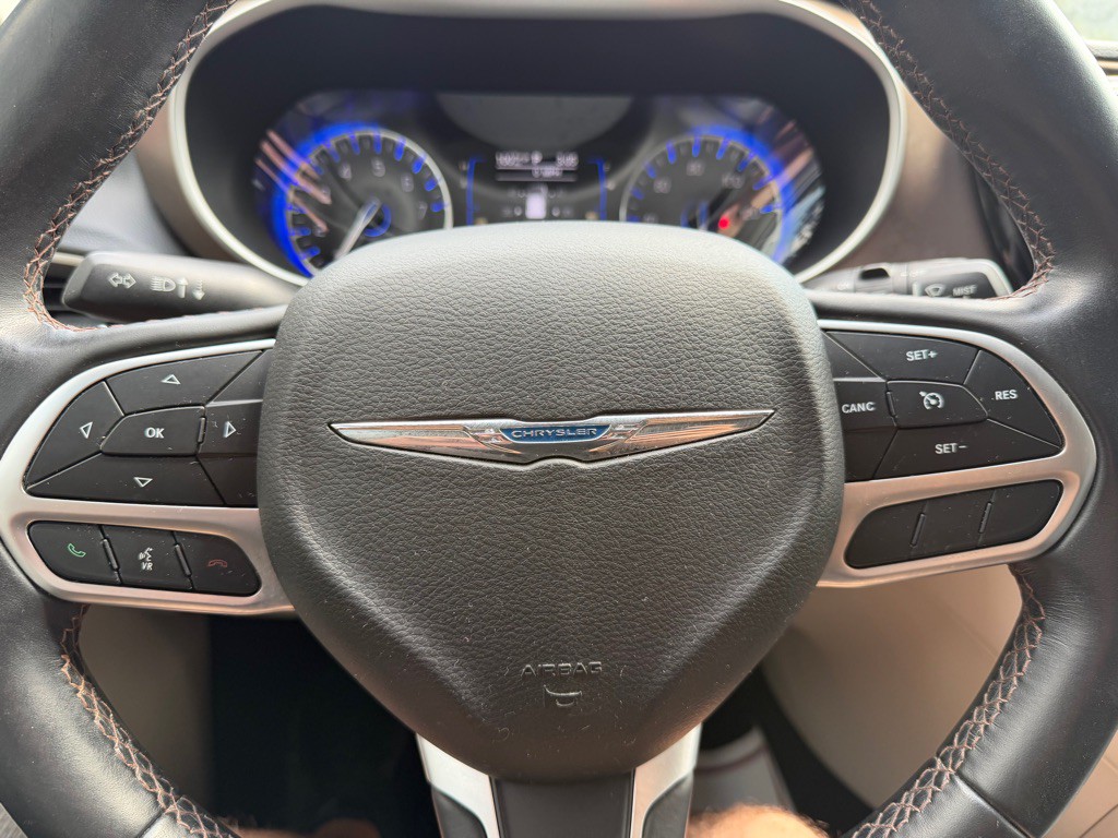 2018 Chrysler Pacifica Image 22