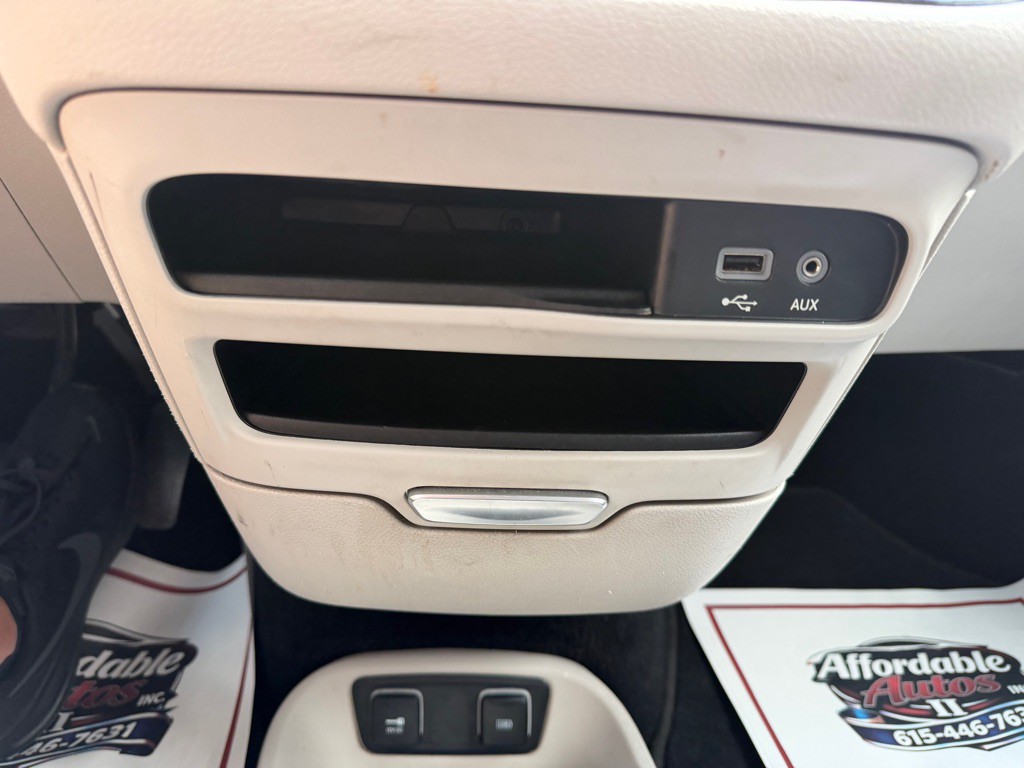 2018 Chrysler Pacifica Image 25