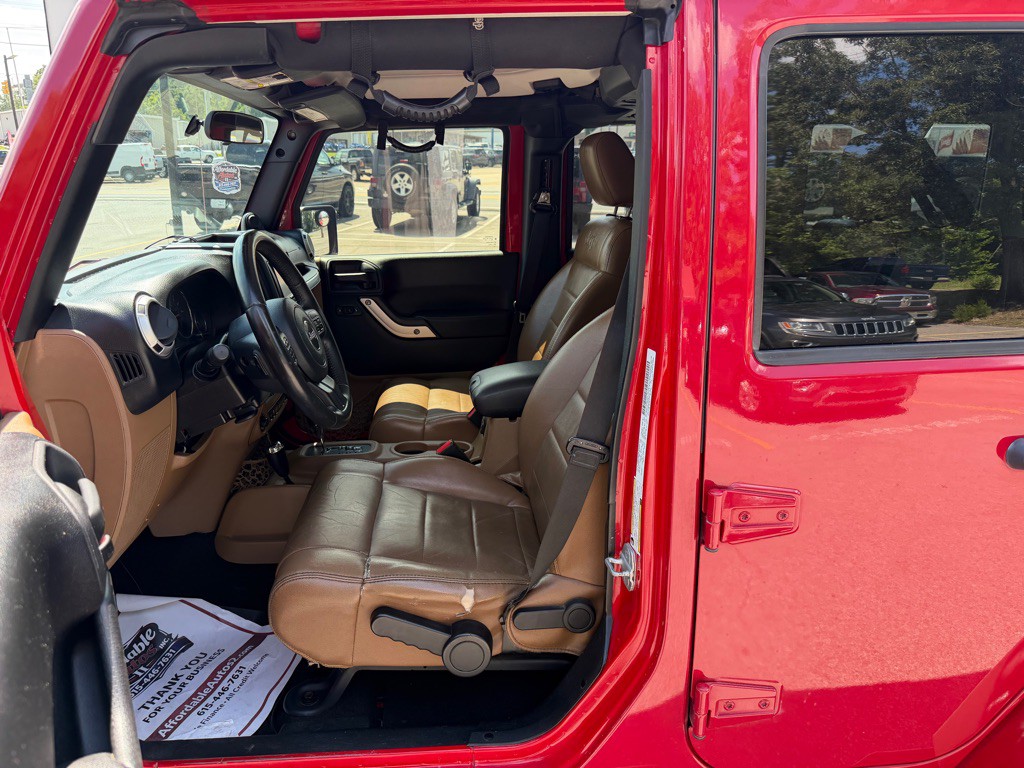 2012 Jeep Wrangler Unlimited Image 10