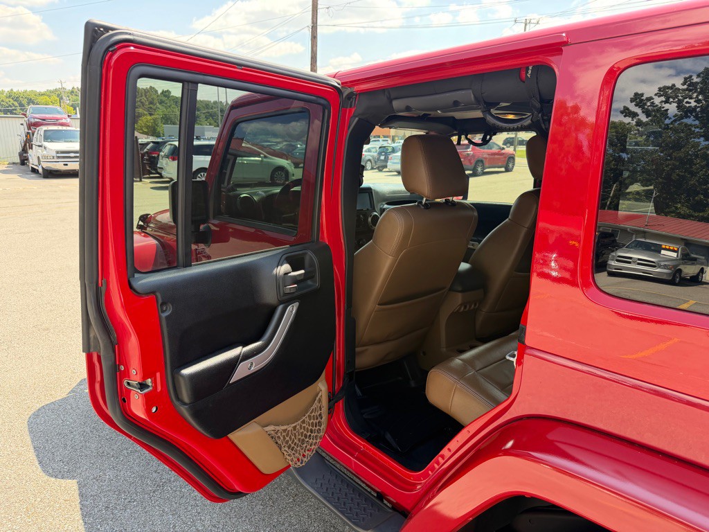2012 Jeep Wrangler Unlimited Image 11