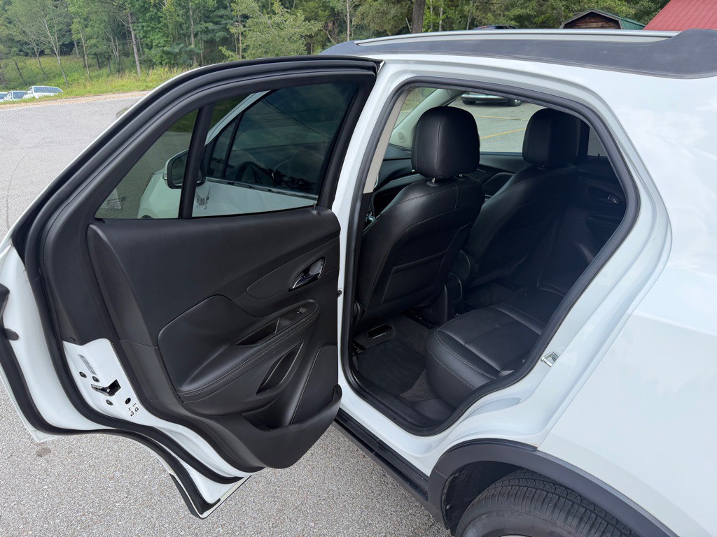 2017 Buick Enclave Image 11