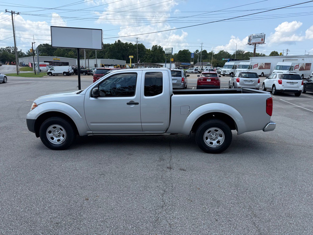 2015 Nissan Frontier Image 8