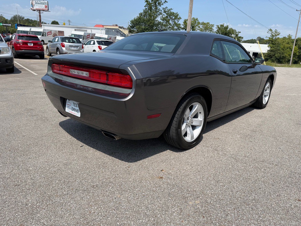 2014 Dodge Challenger Image 5