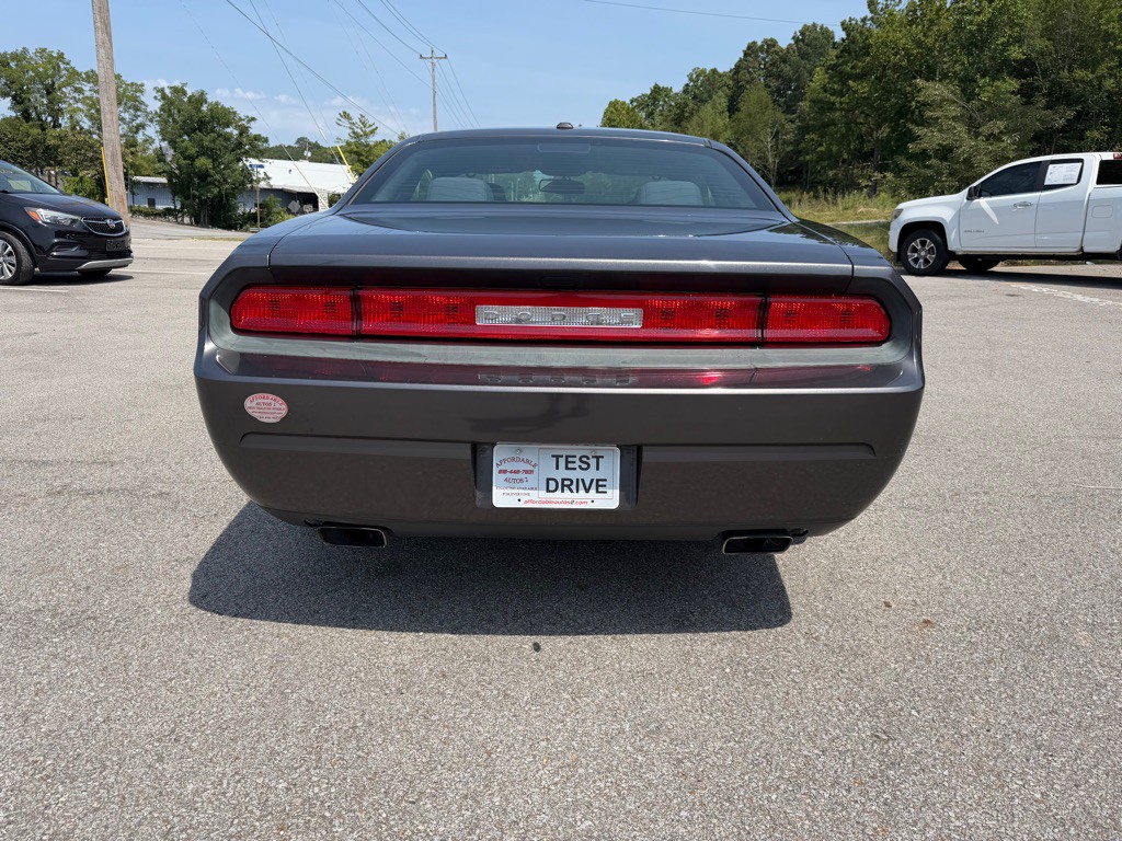 2014 Dodge Challenger Image 6