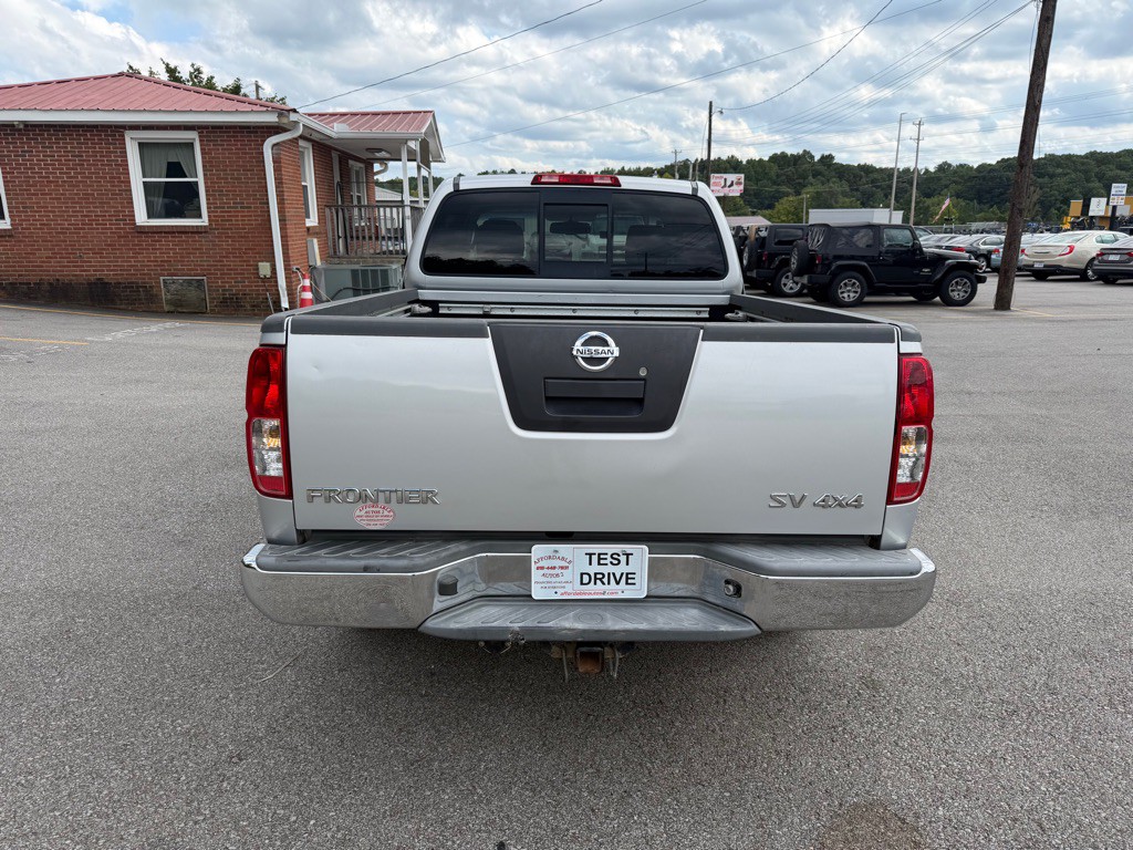 2011 Nissan Frontier Image 6