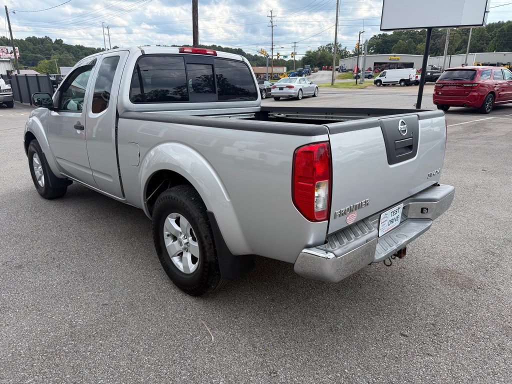 2011 Nissan Frontier Image 7