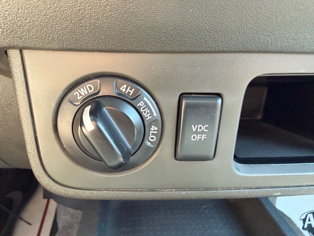 2011 Nissan Frontier Image 19