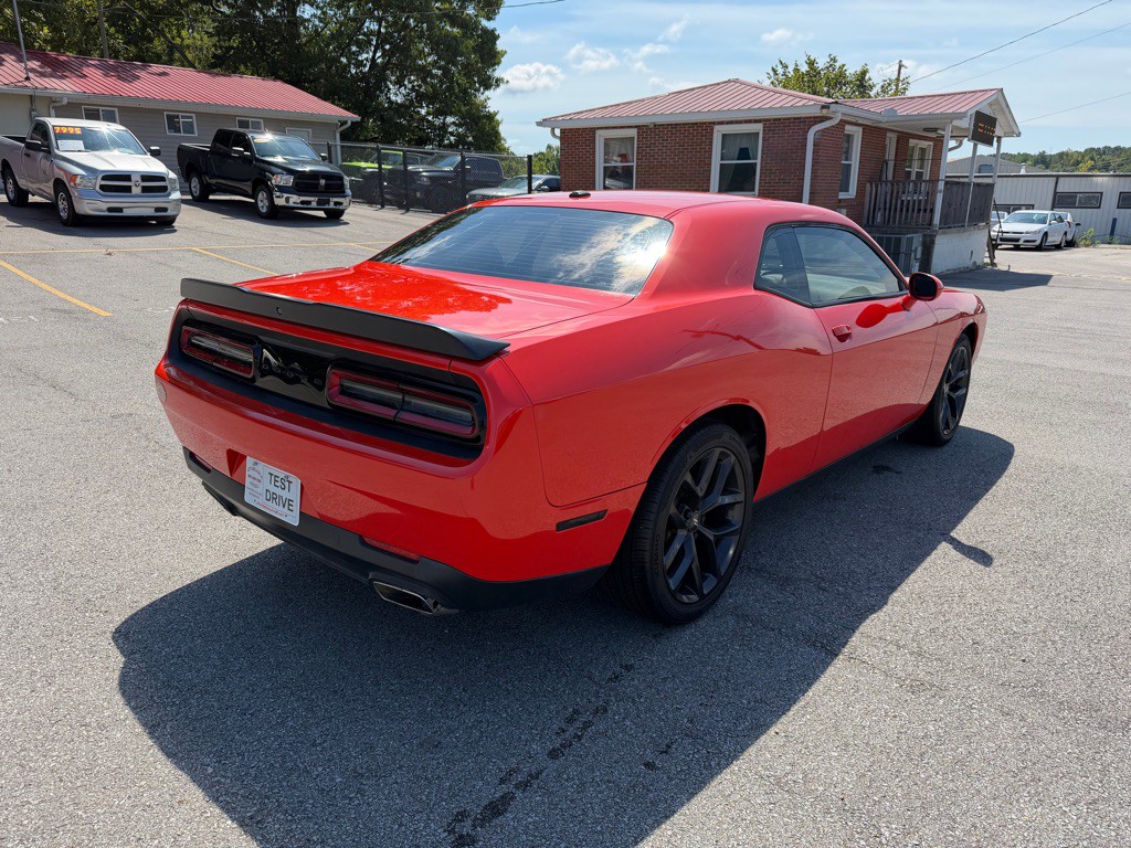 2021 Dodge Challenger Image 5