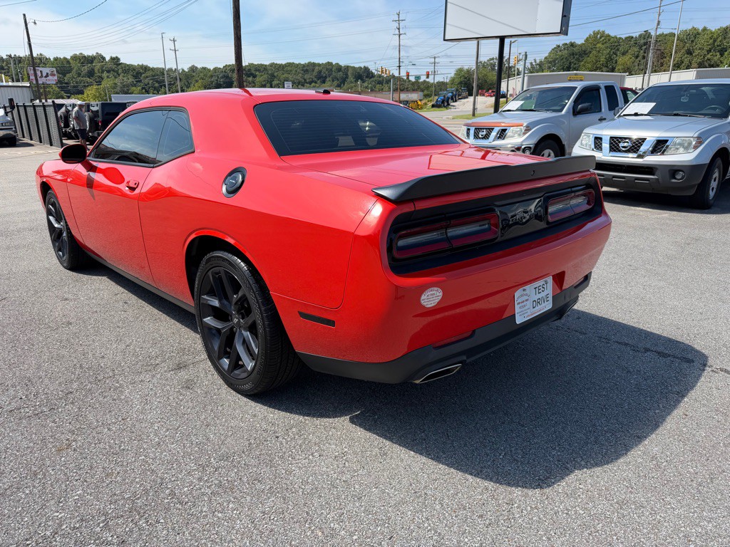 2021 Dodge Challenger Image 7