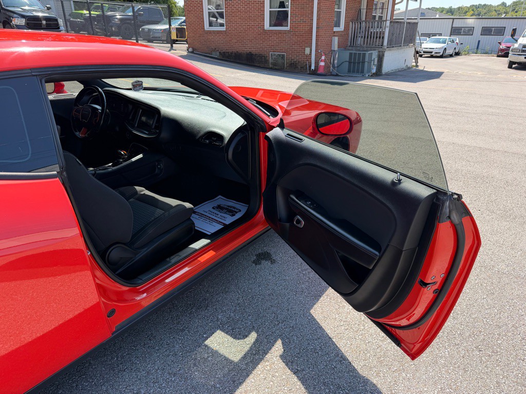 2021 Dodge Challenger Image 11