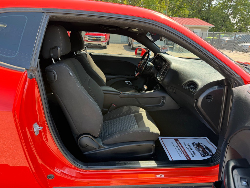 2021 Dodge Challenger Image 12