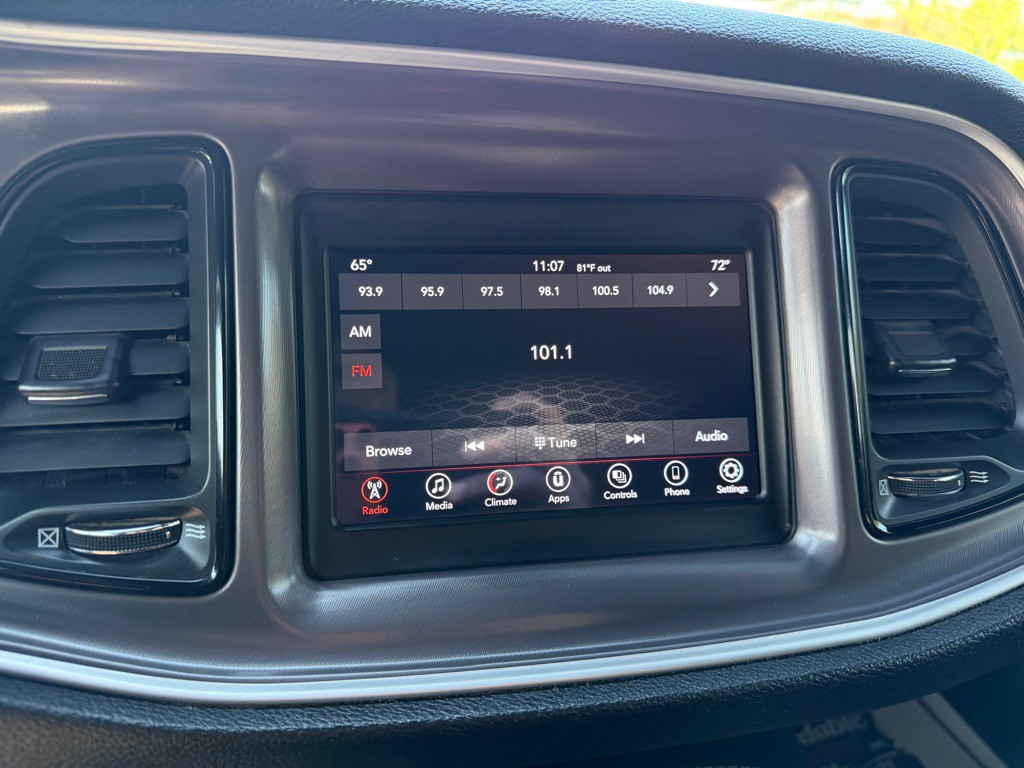 2021 Dodge Challenger Image 18