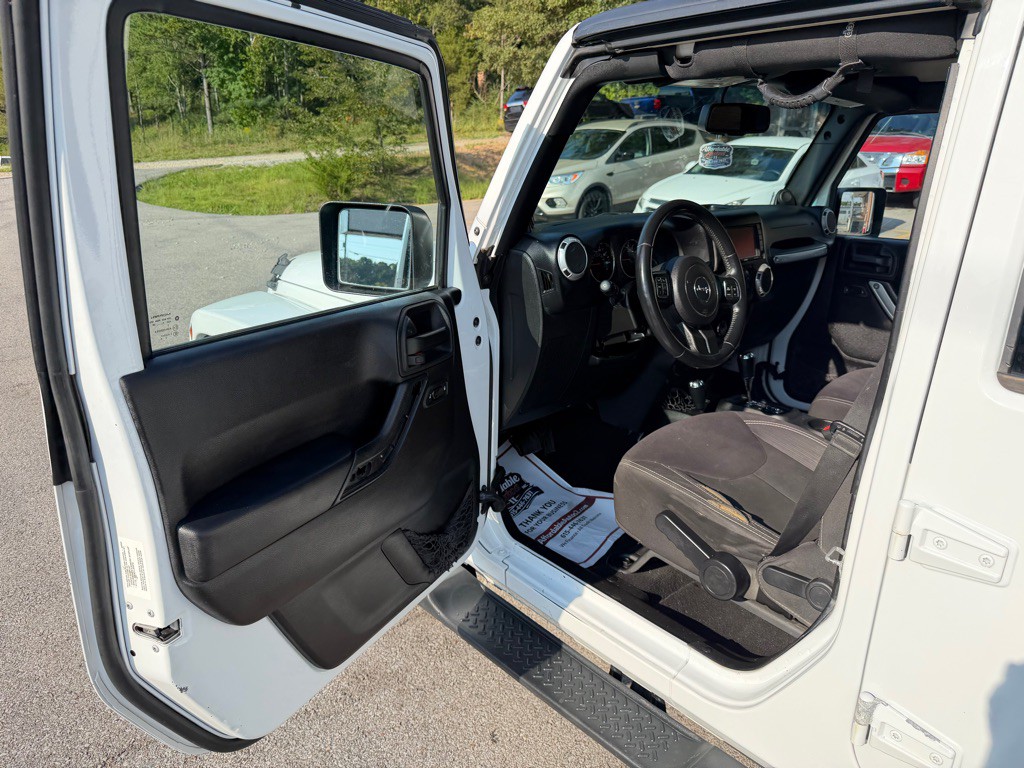 2014 Jeep Wrangler Unlimited Image 9