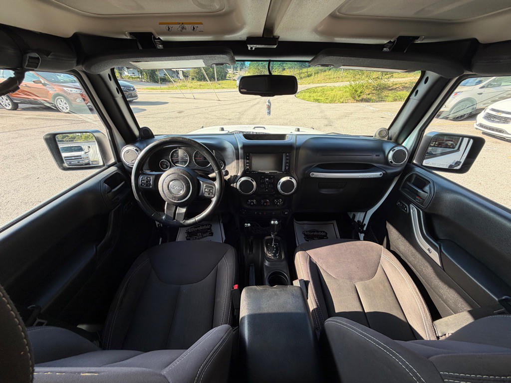 2014 Jeep Wrangler Unlimited Image 16