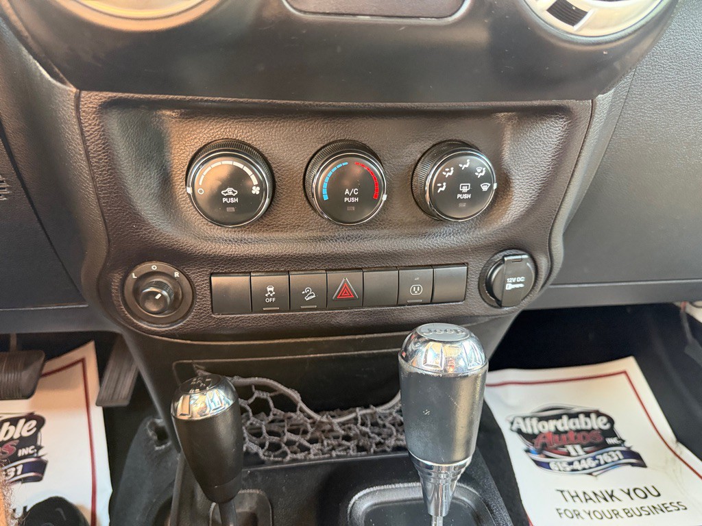 2014 Jeep Wrangler Unlimited Image 20