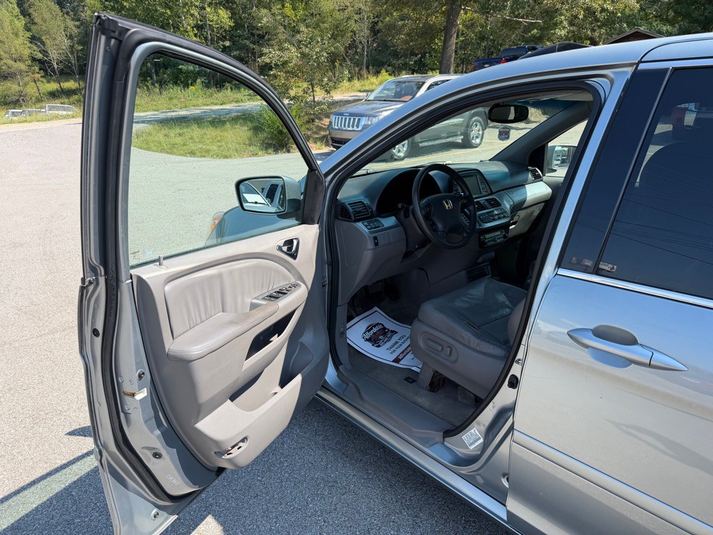 2008 Honda Odyssey Image 9