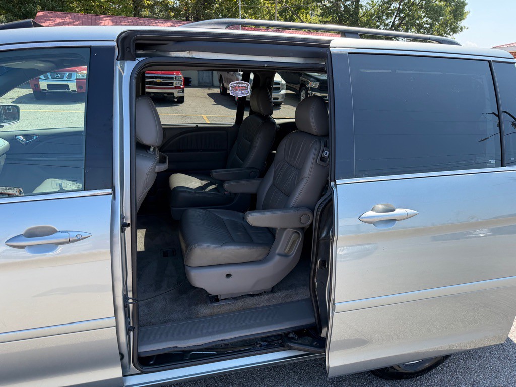 2008 Honda Odyssey Image 11