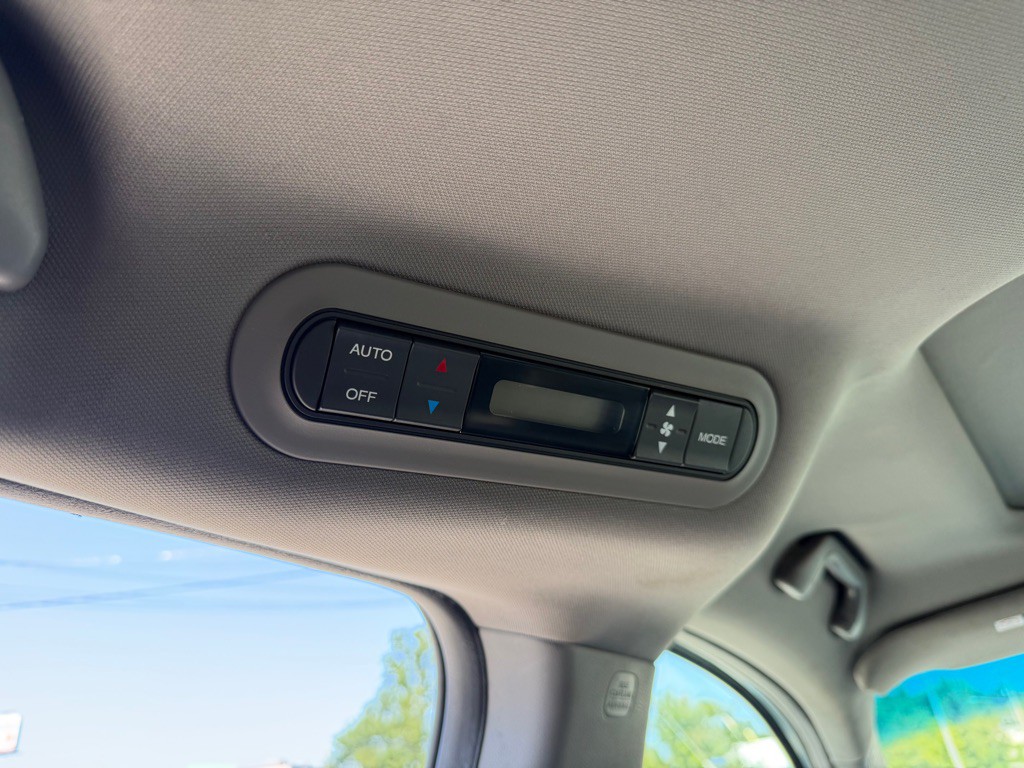 2008 Honda Odyssey Image 17