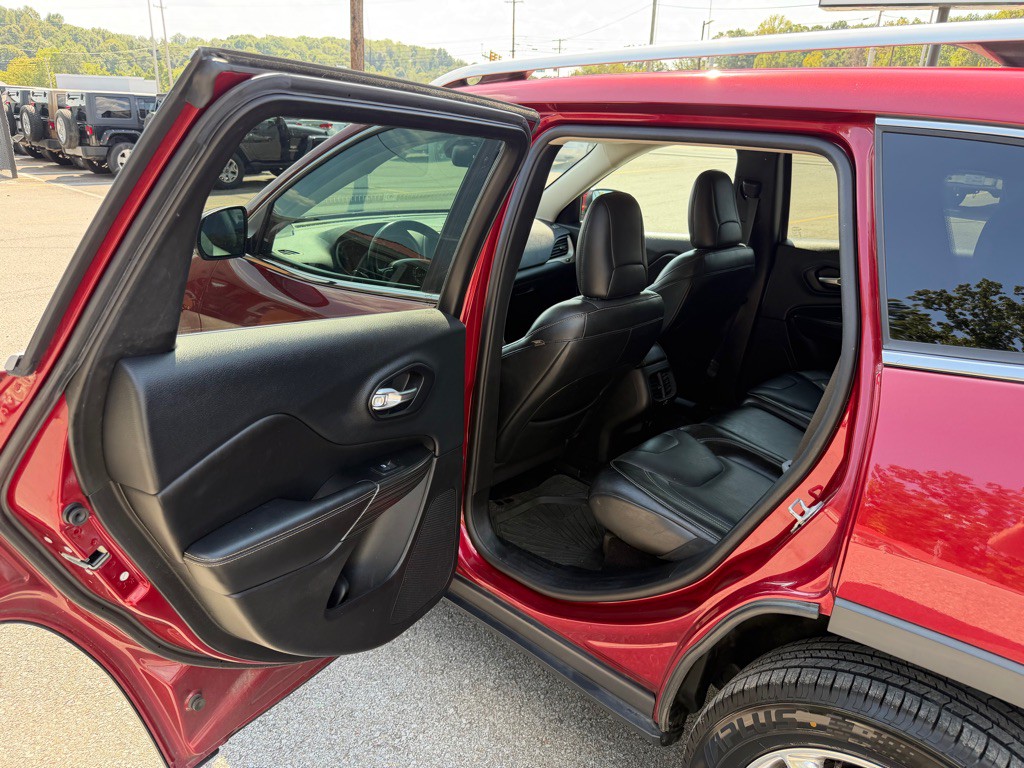 2014 Jeep Cherokee Image 11