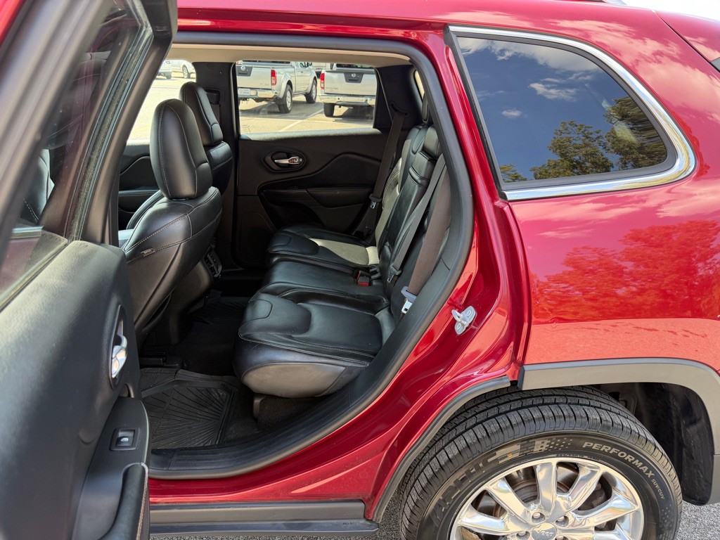 2014 Jeep Cherokee Image 12