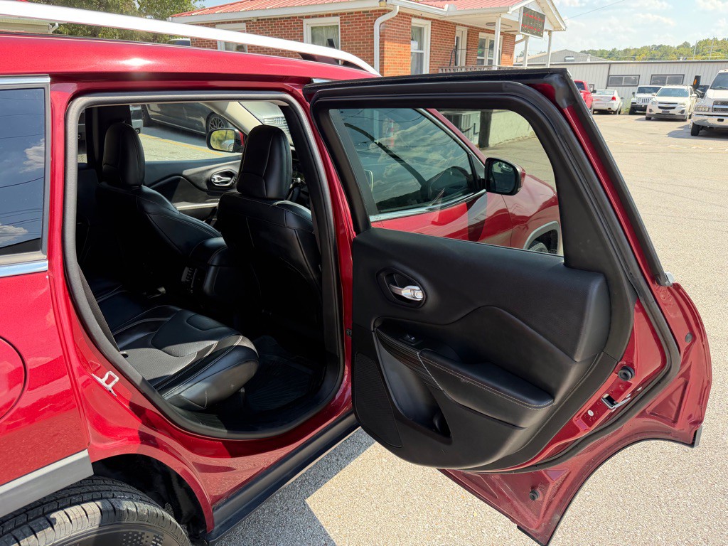 2014 Jeep Cherokee Image 13
