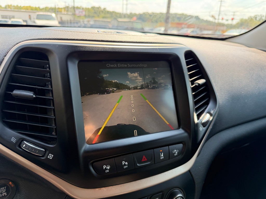2014 Jeep Cherokee Image 29