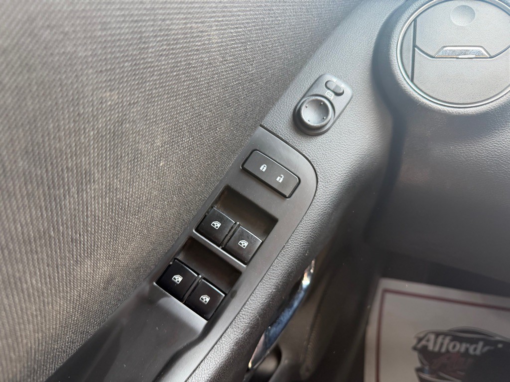 2012 Chevrolet Camaro Image 16