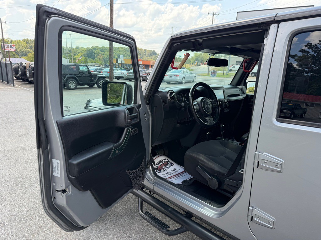 2016 Jeep Wrangler Unlimited Image 9