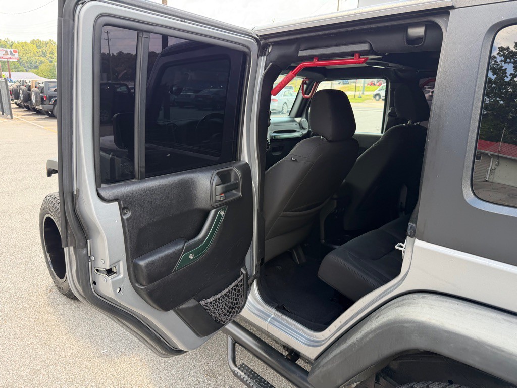 2016 Jeep Wrangler Unlimited Image 11