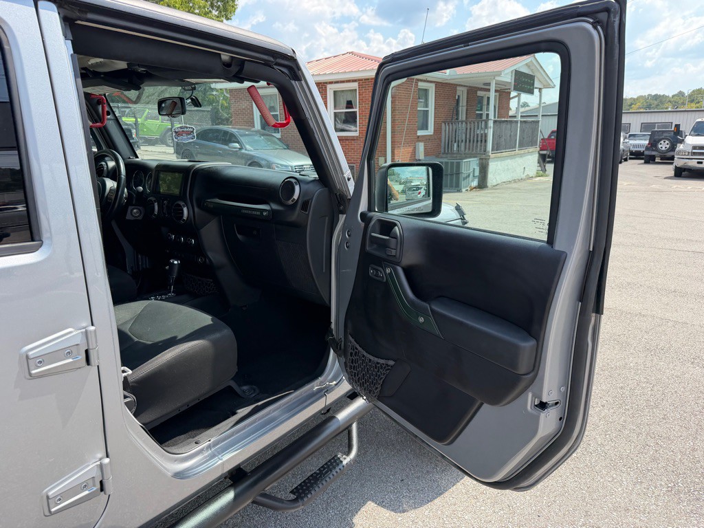 2016 Jeep Wrangler Unlimited Image 15