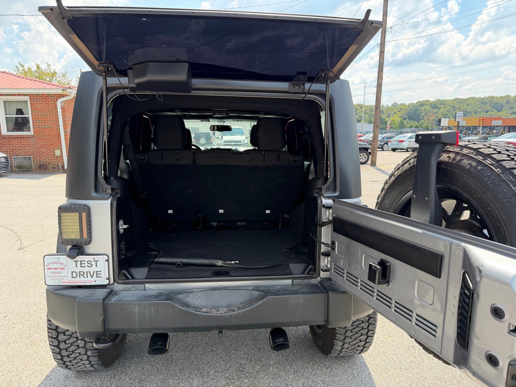 2016 Jeep Wrangler Unlimited Image 17