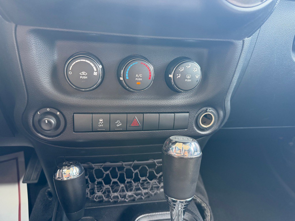 2016 Jeep Wrangler Unlimited Image 23