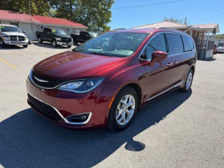 Image for 2017 Chrysler Pacifica Touring Plus ID: 7708826
