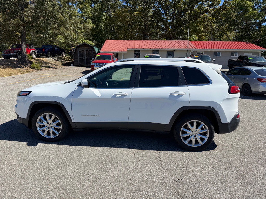 2015 Jeep Cherokee Image 8