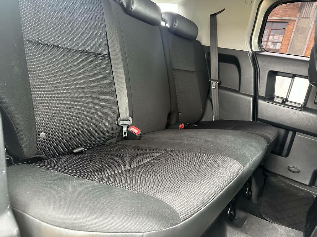 2007 Toyota FJ Cruiser Image 13