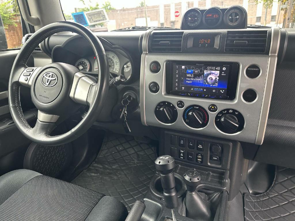 2007 Toyota FJ Cruiser Image 15