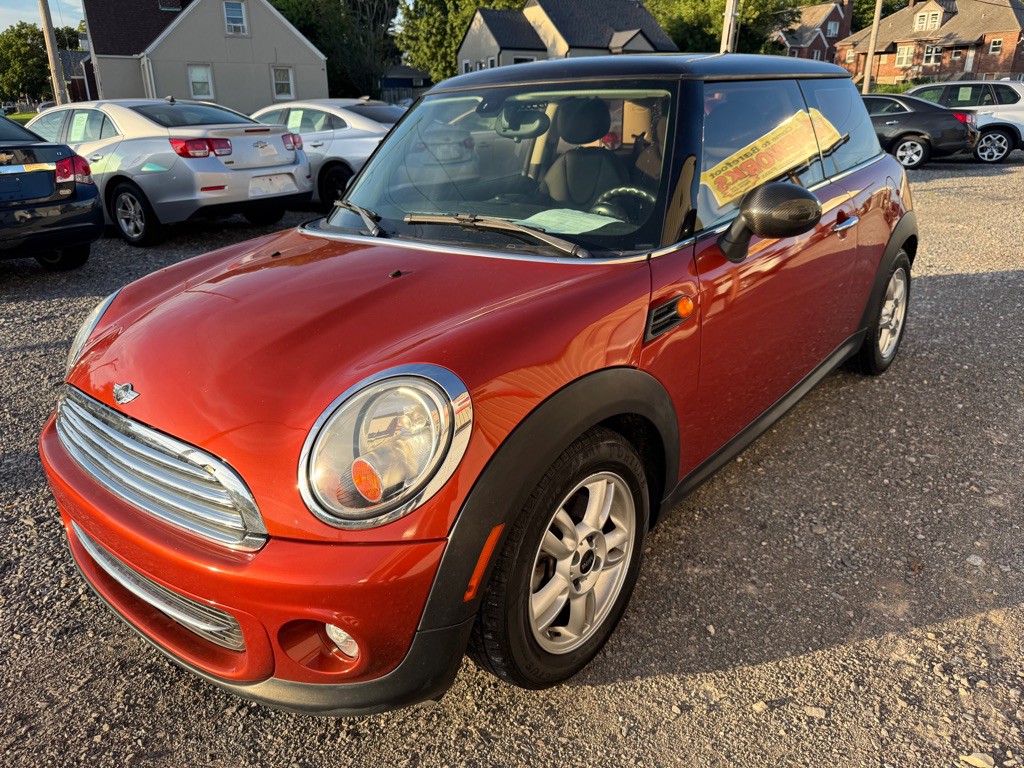 2013 MINI Cooper Image 5
