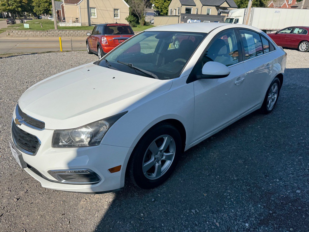 2016 Chevrolet Cruze Image 3