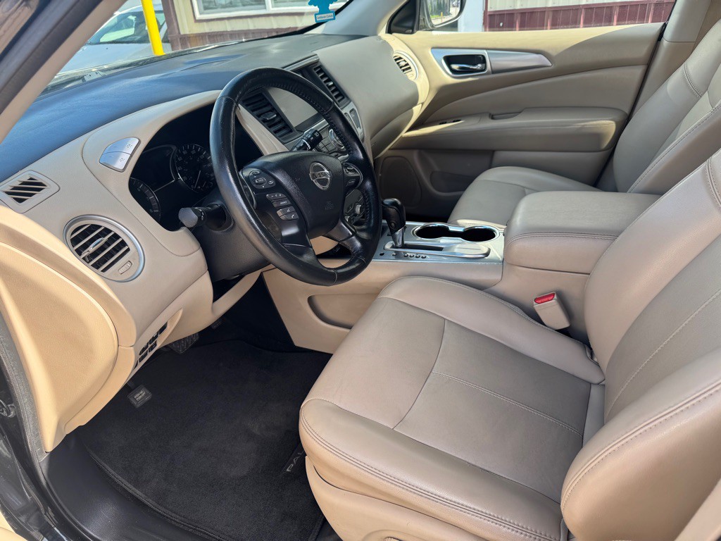 2019 Nissan Pathfinder Image 5